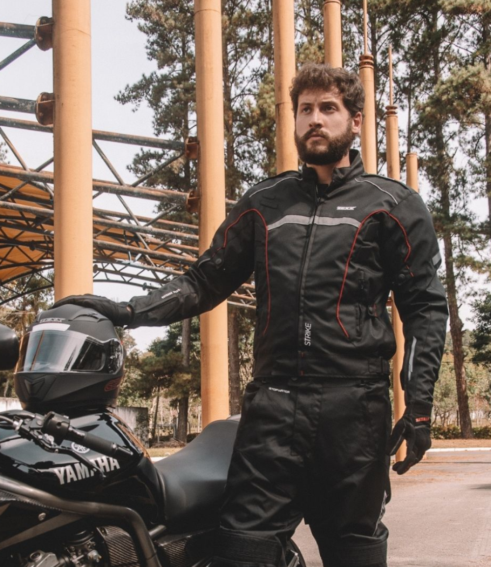 Jaqueta Texx New Strike V2 | Masculina | Preta e Vermelha